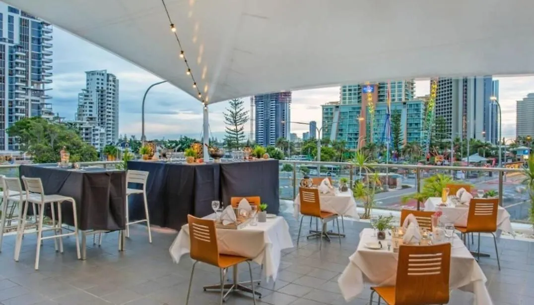 Luxury Escape! Amazing Holiday Home Ocean View Central Location Get To Everything Gold Coast Apartment