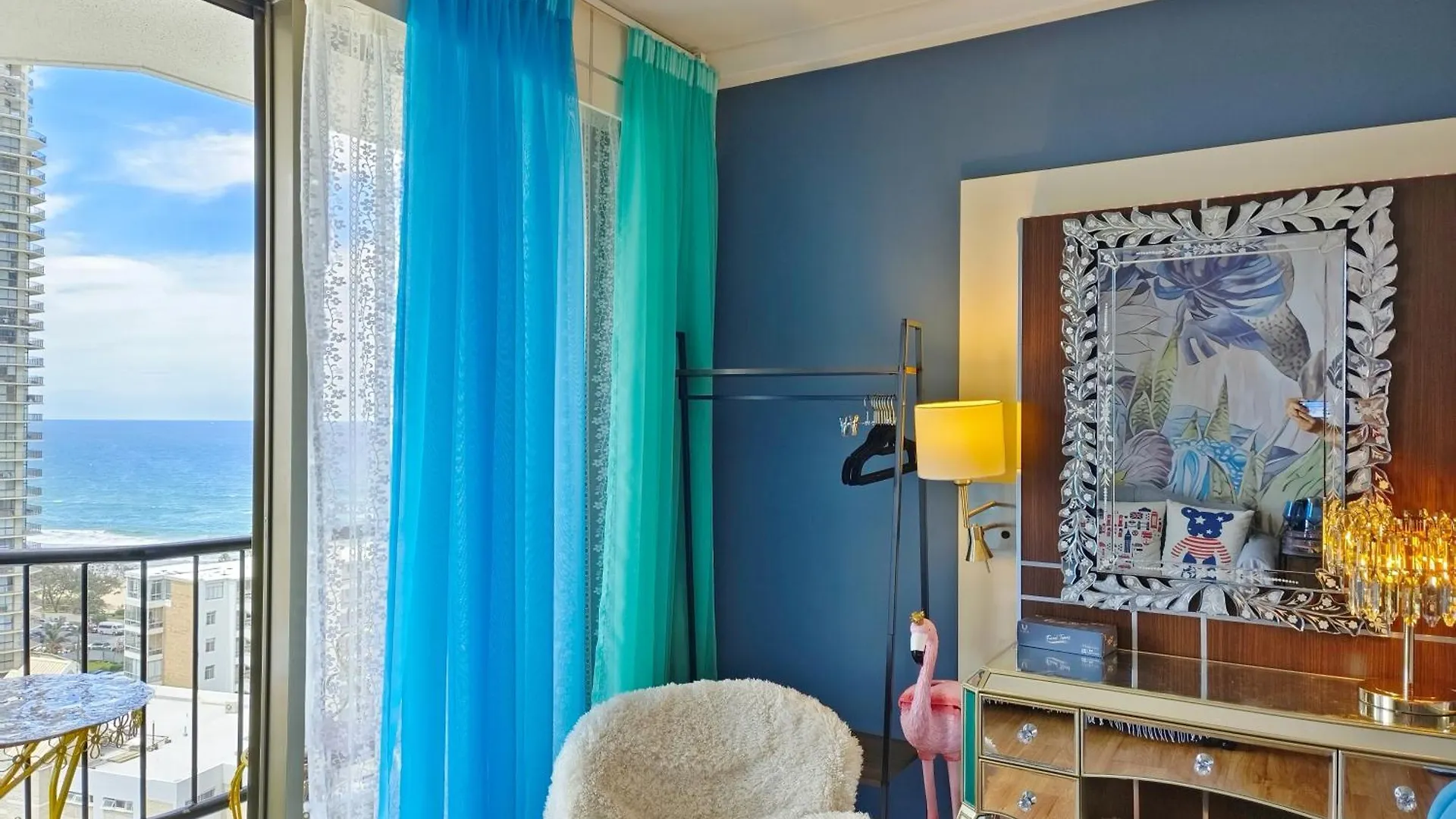Luxury Escape! Amazing Holiday Home Ocean View Central Location Get To Everything Gold Coast 0*,
